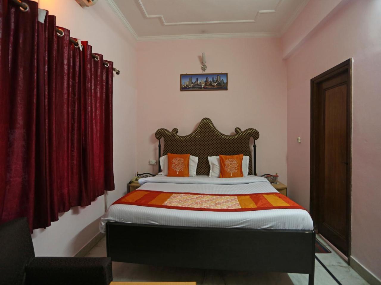Oyo 6001 Hotel City Palace Dehradun Buitenkant foto