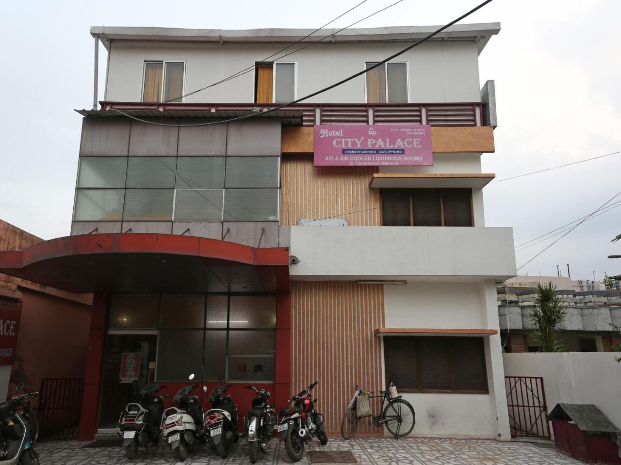Oyo 6001 Hotel City Palace Dehradun Buitenkant foto